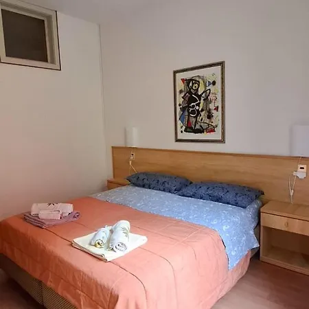 ゲストハウス The House マルチェージネ