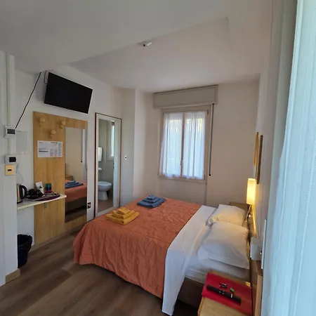 Гостевой дом The House Мальчезине